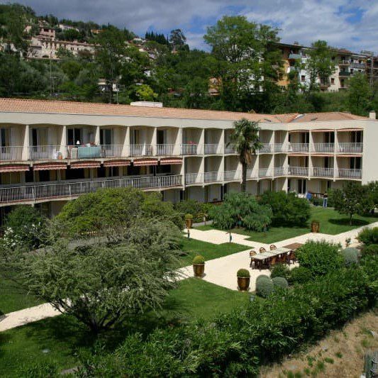 maison-de-retraite-les-mimosas-magagnosc-de-grasse-02