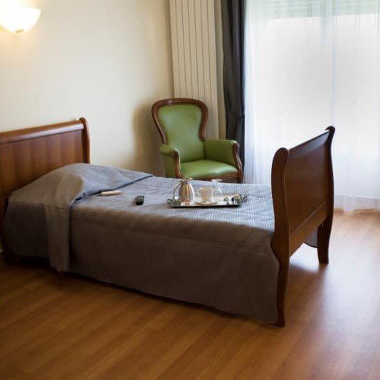 maison-de-retraite-quentin-de-la-tour-chambre