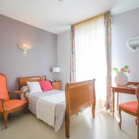 49-residence-soleil-d-automne-tarbes-65-chambre_1