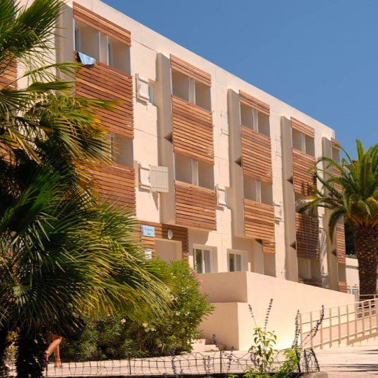 residence-ile-d-or-la-londe-les-maures-exterieur-2