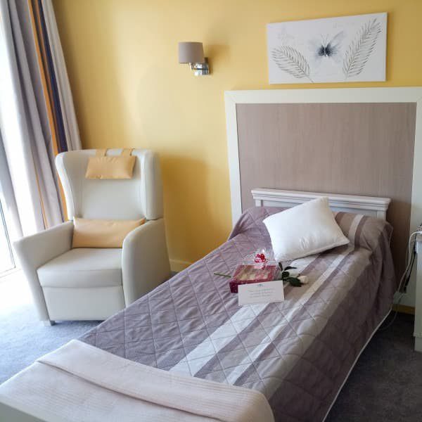 255-residence-rene-legros-chambre-vue-1-dourdan