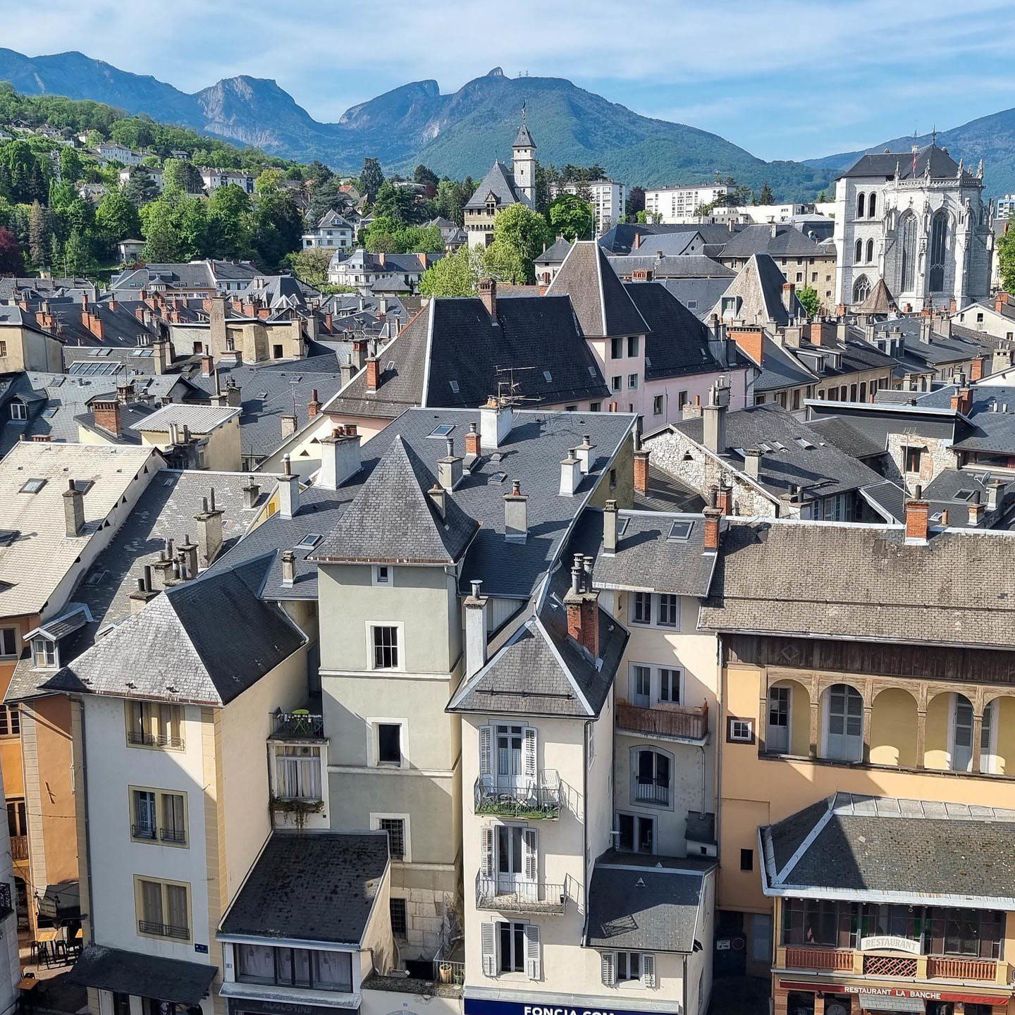 30720_697_ville-de-chambery-savoie